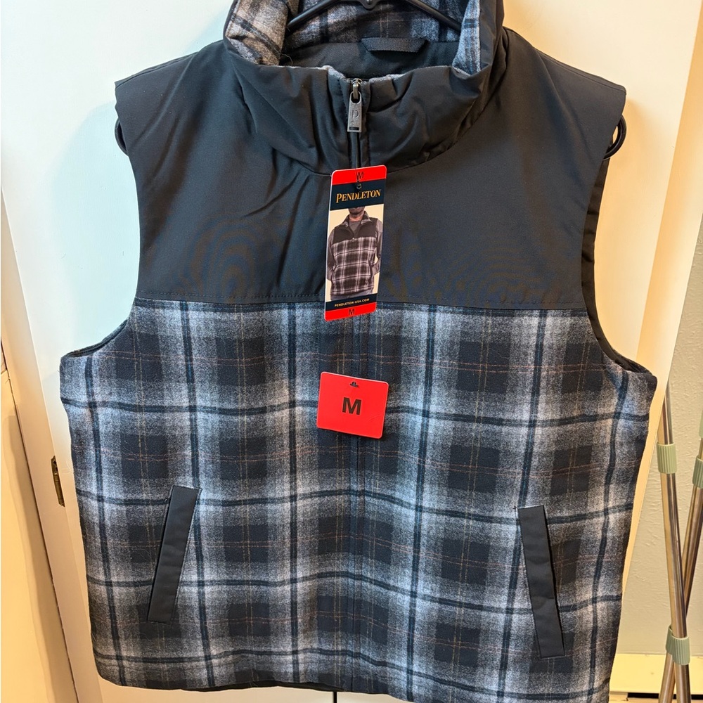 Pendleton Men's Charcoal and Blue Plaid Winter Vest